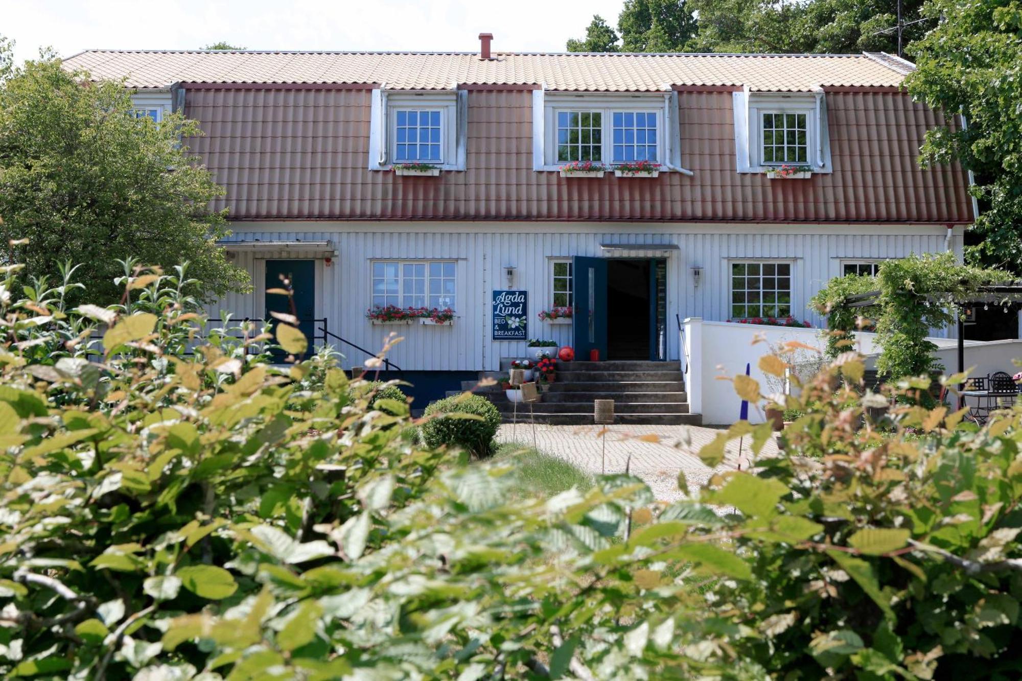 Agda Lund Bed & Breakfast Kivik Eksteriør billede